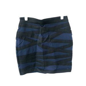 Asymmetrical stripe stretchy pencil skirt!